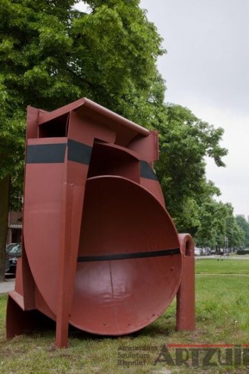 Anthony-Caro-Black-Russian-ARTZUID-2011-archief